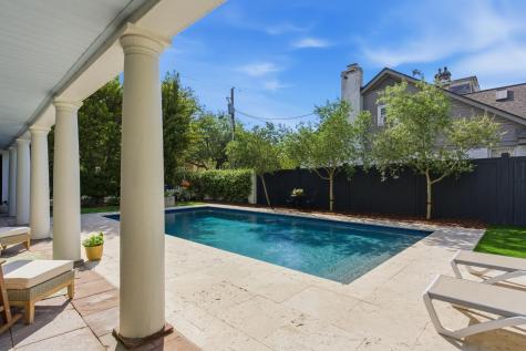 89 Ashley Avenue Charleston SC 29401