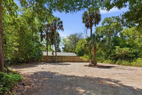 89 Ashley Avenue Charleston SC 29401