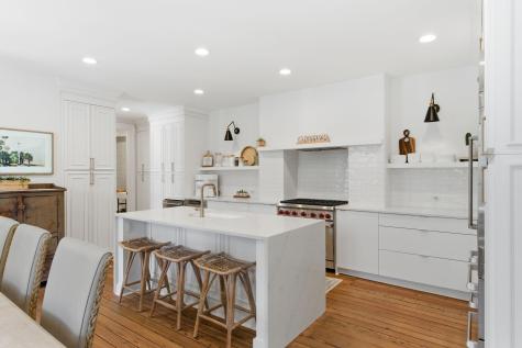 89 Ashley Avenue Charleston SC 29401
