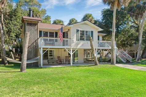 607 Portia Street Edisto Island SC 29438
