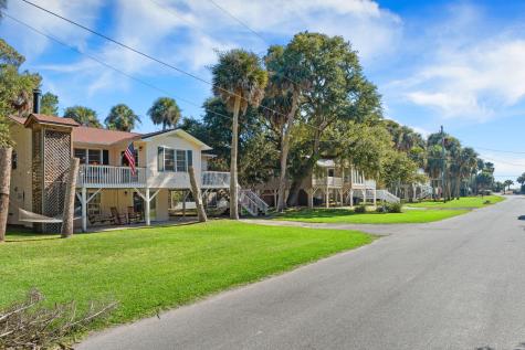 607 Portia Street Edisto Island SC 29438