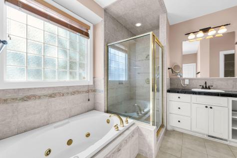 4220 Meadowbrook Court North Charleston SC 29420