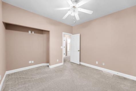 4220 Meadowbrook Court North Charleston SC 29420