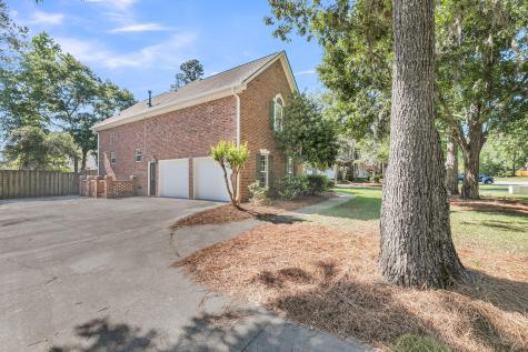 4220 Meadowbrook Court North Charleston SC 29420