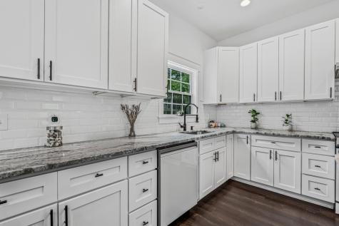 5681 Captain Kidd Road Hollywood SC 29449