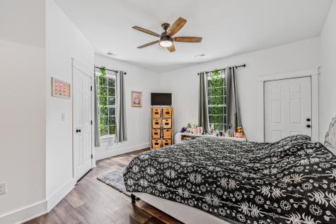 5681 Captain Kidd Road Hollywood SC 29449