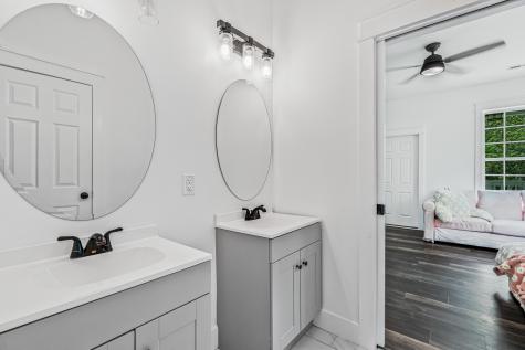 5681 Captain Kidd Road Hollywood SC 29449