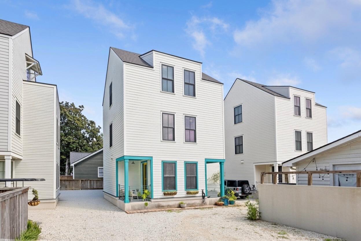 3 1/2 Maranda Holmes Charleston SC 29403