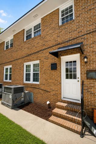7 Doughty Street Charleston SC 29403