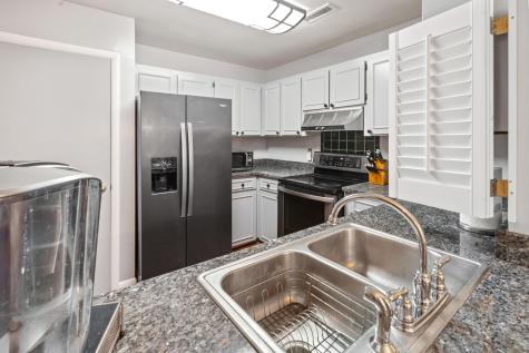 3 Stallion Court Charleston SC 29407
