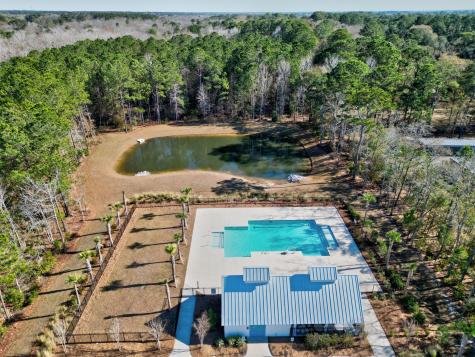 66 Red Bluff Street Summerville SC 29483