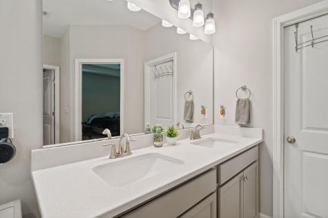 689 W Butternut Road Summerville SC 29483