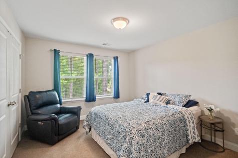 689 W Butternut Road Summerville SC 29483