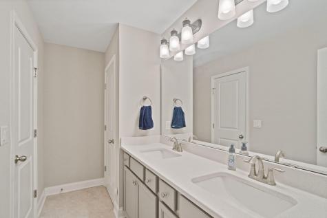 689 W Butternut Road Summerville SC 29483
