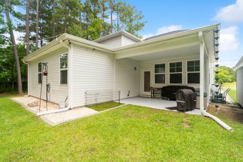 689 W Butternut Road Summerville SC 29483