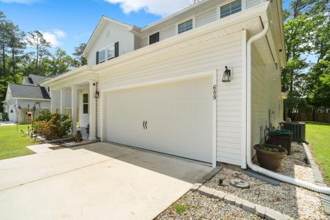 689 W Butternut Road Summerville SC 29483
