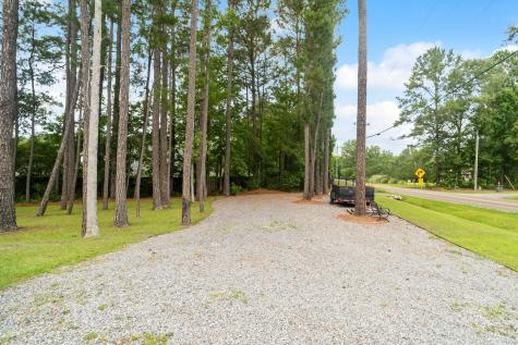 689 W Butternut Road Summerville SC 29483