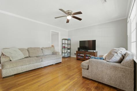 411 Forest Circle Summerville SC 29483