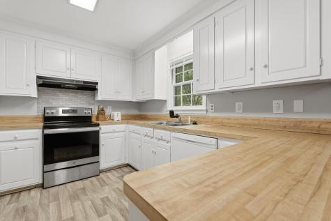 411 Forest Circle Summerville SC 29483