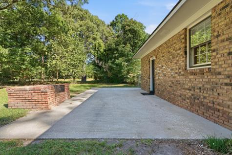411 Forest Circle Summerville SC 29483