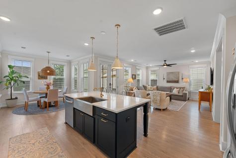105 Rum Neck Street Summerville SC 29486