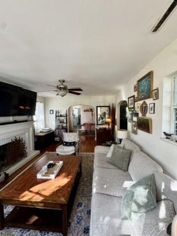 359 Howle Avenue Charleston SC 29412