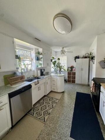 359 Howle Avenue Charleston SC 29412