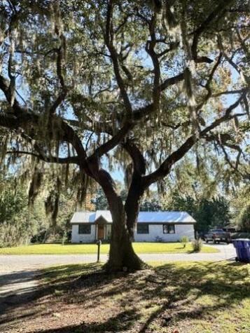 359 Howle Avenue Charleston SC 29412