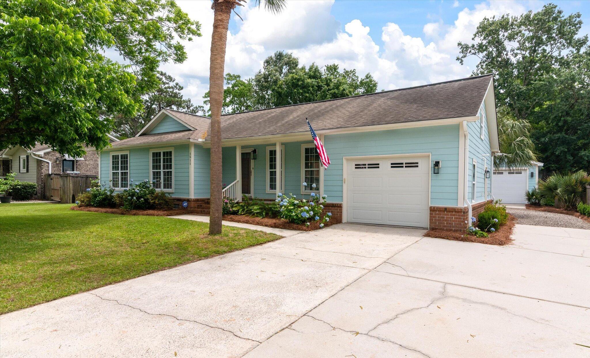1511 Wakendaw Road Mount Pleasant SC 29464