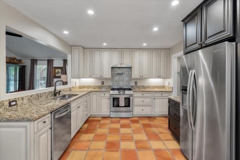 1511 Wakendaw Road Mount Pleasant SC 29464