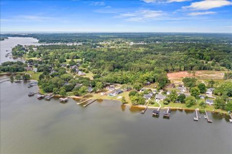 1317 Lakeview Drive Manning SC 29102