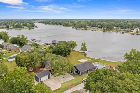 1317 Lakeview Drive Manning SC 29102