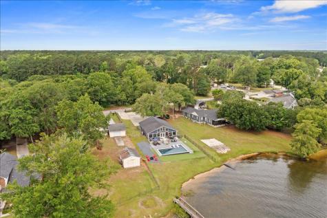 1317 Lakeview Drive Manning SC 29102