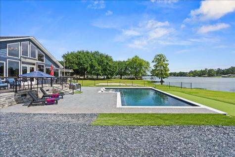 1317 Lakeview Drive Manning SC 29102