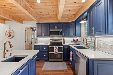 1317 Lakeview Drive Manning SC 29102