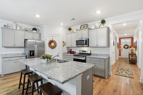 122 Oakwood Boulevard Summerville SC 29486