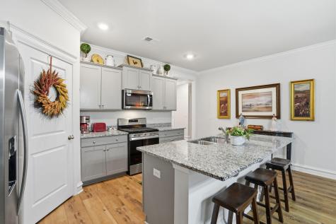 122 Oakwood Boulevard Summerville SC 29486