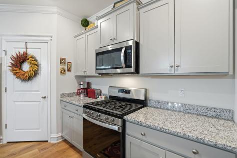 122 Oakwood Boulevard Summerville SC 29486