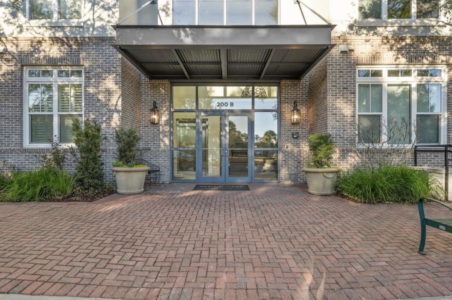 200 River Landing Charleston SC 29492
