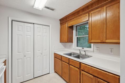 415 W Carolina Avenue Summerville SC 29483