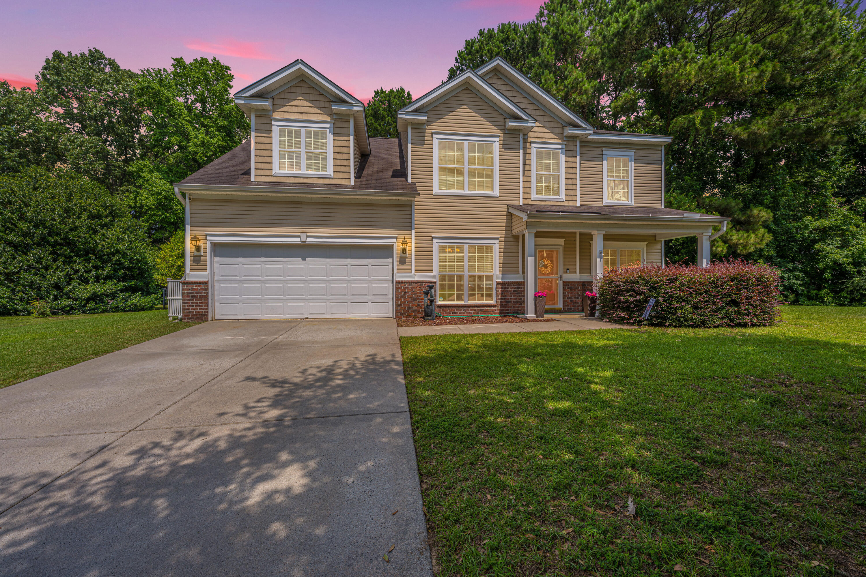 1517 Saint Stephens Way Hanahan SC 29410