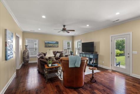 1904 Chestnut Oak Lane Charleston SC 29414