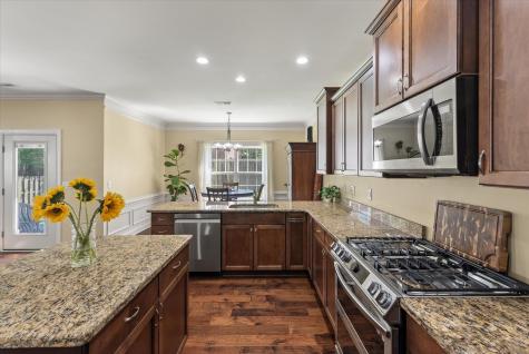 1904 Chestnut Oak Lane Charleston SC 29414