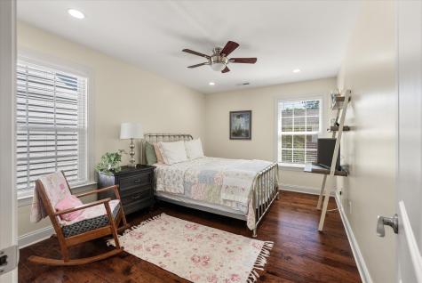 1904 Chestnut Oak Lane Charleston SC 29414