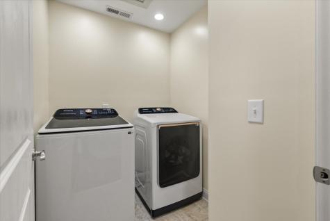 1904 Chestnut Oak Lane Charleston SC 29414