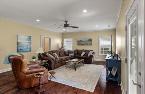 1904 Chestnut Oak Lane Charleston SC 29414