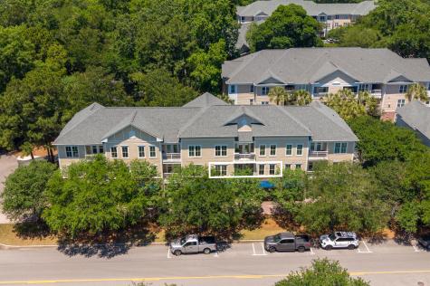 280 Seven Farms Drive Charleston SC 29492