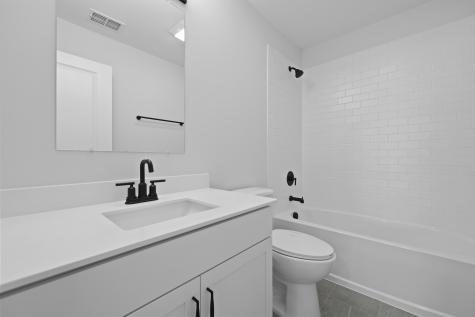 1043 Boyington Hollywood SC 29449