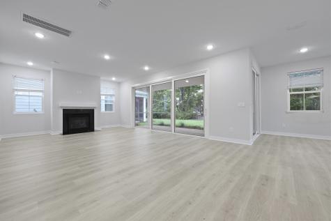 1043 Boyington Hollywood SC 29449