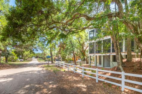 582 Pelican Court Edisto Island SC 29438